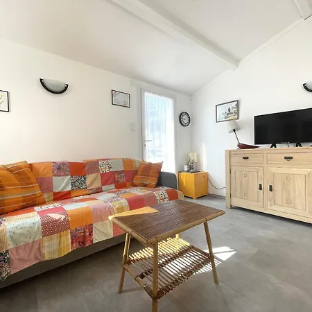 Location Type 2 à : Piscine Chauffée, Tennis, Près Commerces Et - Fr-1-231-293 Casa de Férias